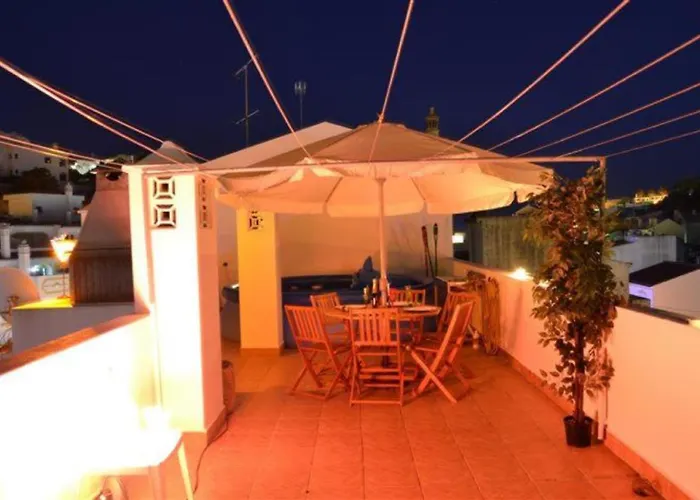 Fernandes Apartment